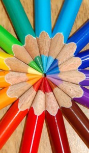 color_wheel_pencils